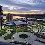 Praias do Lago Eco Resort